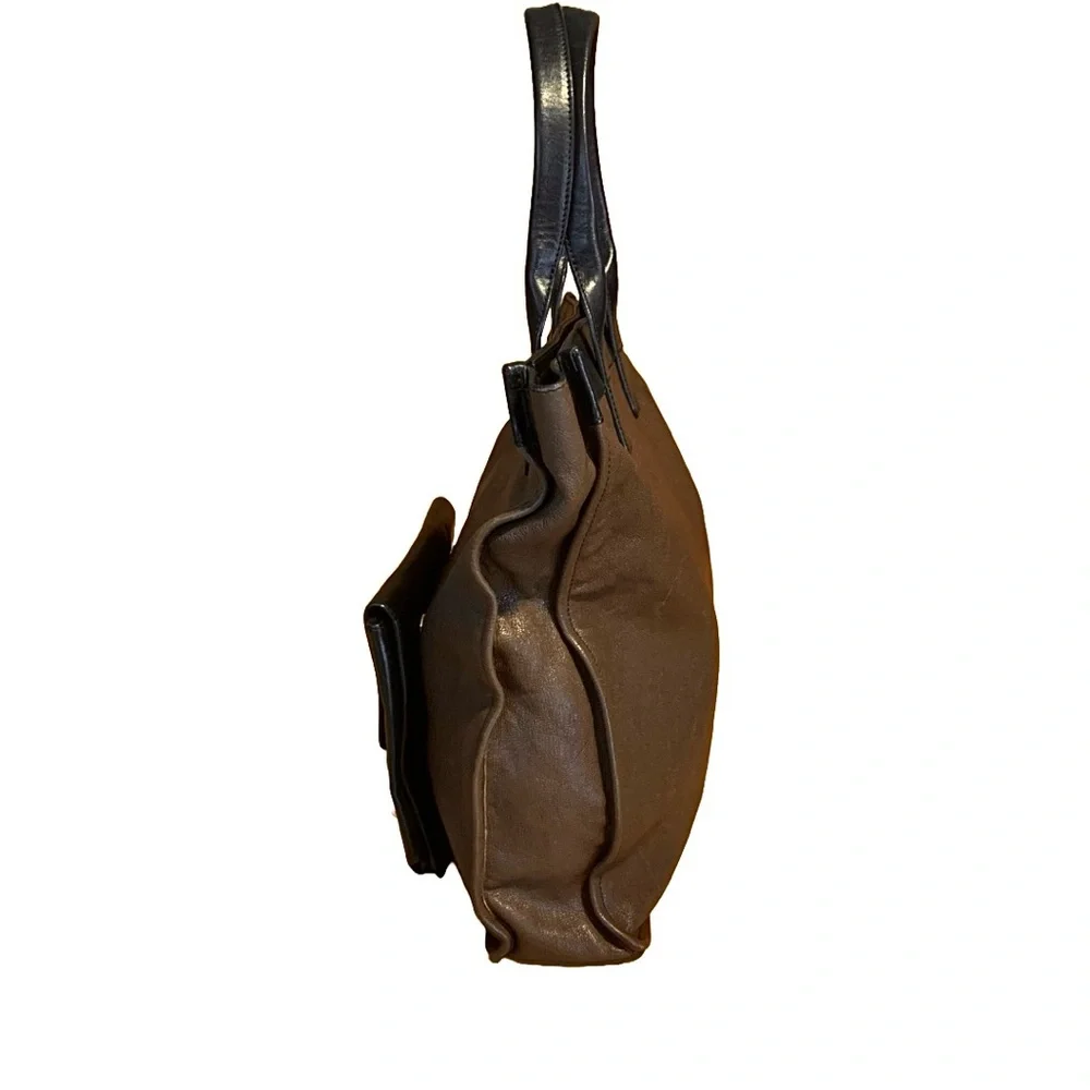 CHLOE FRONT POCKET TOTE BAG IN BROWN & BLACK LEATHER W/DETACHABLE POUCH